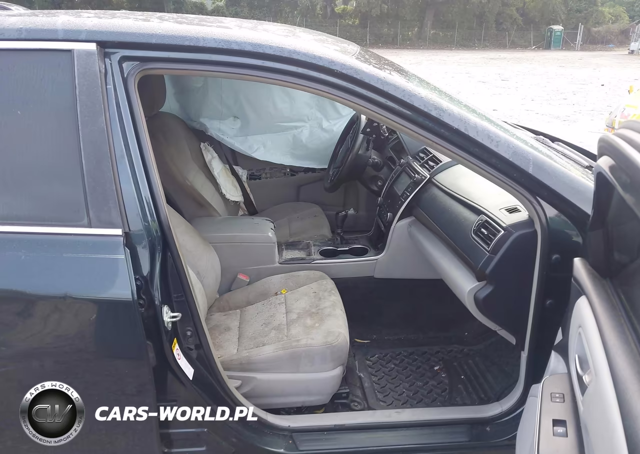 2015 Toyota Camry Le VIN:4T1BF1FK2FU992953 - 5