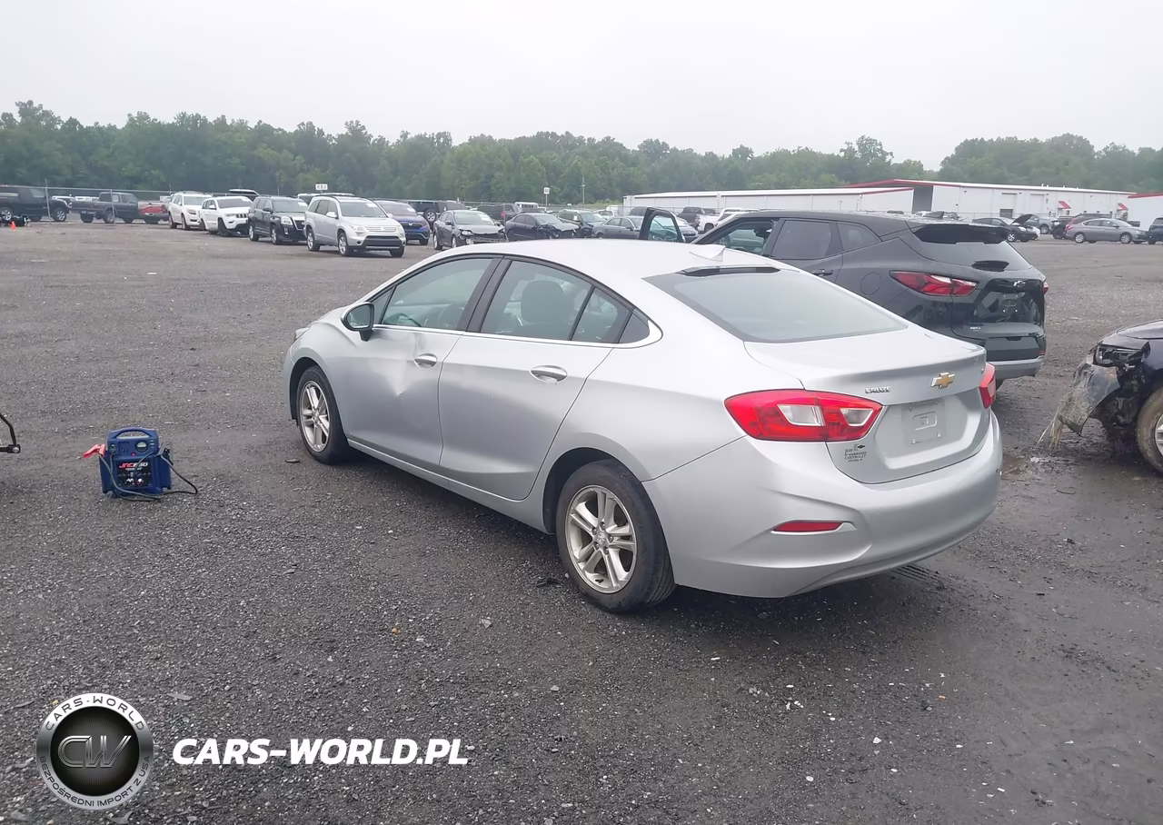 2017 Chevrolet Cruze Lt Auto VIN:1G1BE5SM9H7251926 - 3