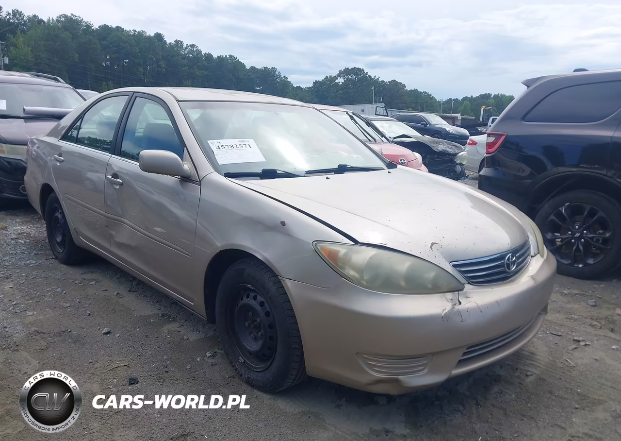2005 Toyota Camry Le – zdjęcie 1 z 11