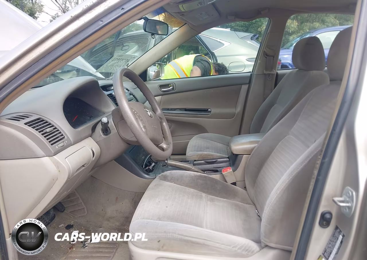 2005 Toyota Camry Le VIN:4T1BE32KX5U596451 - 5