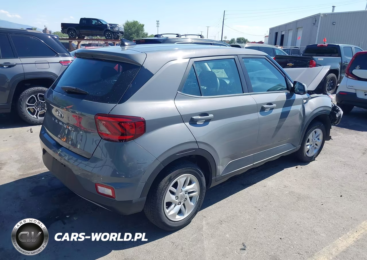 2022 Hyundai Venue Se VIN:KMHRB8A3XNU171469 - 4