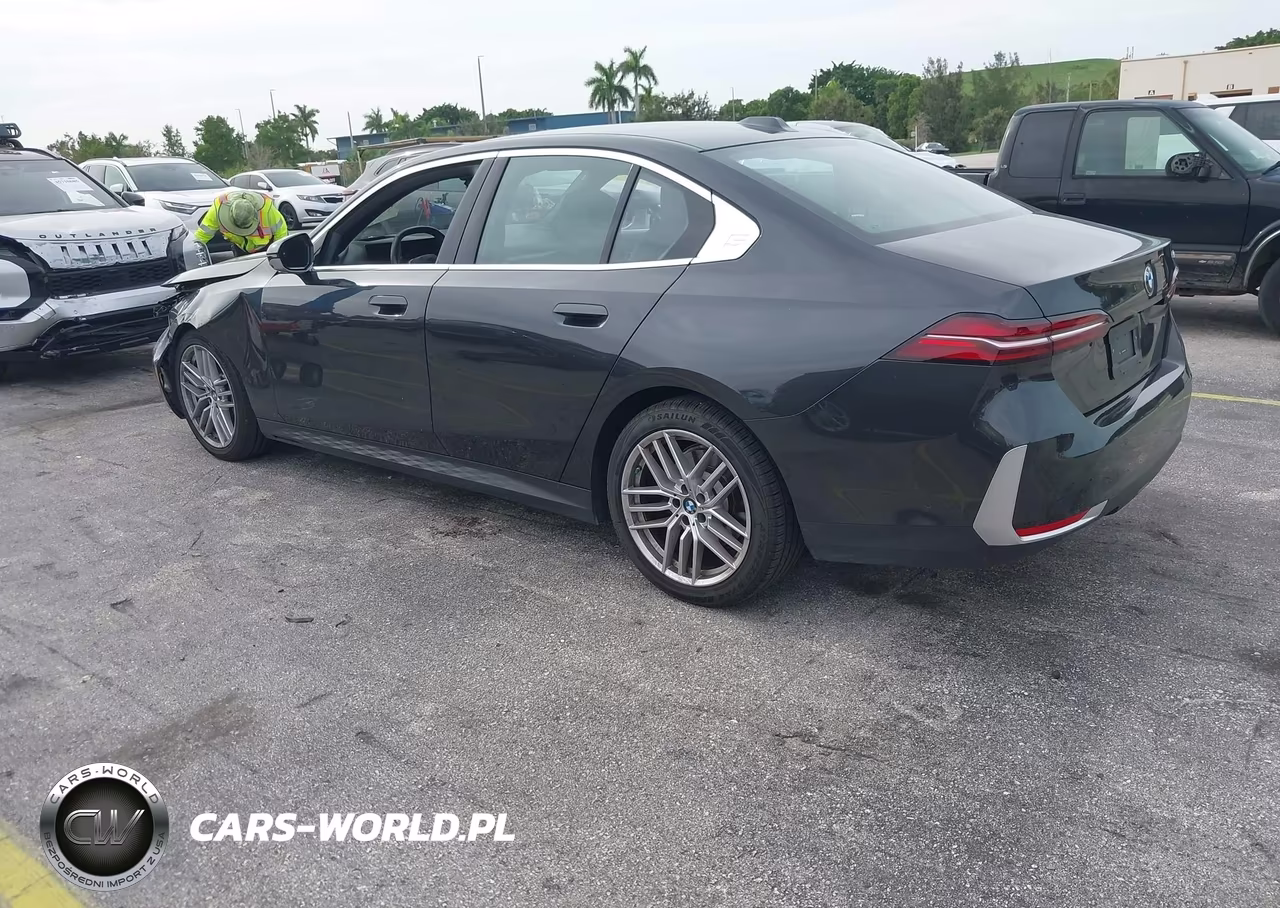 2025 BMW 530I VIN:WBA43FJ08SCU02633 - 3