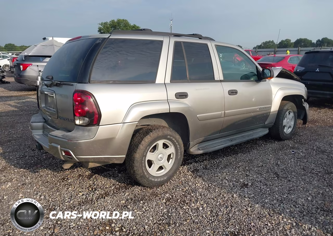 2002 Chevrolet Trailblazer Ls VIN:1GNDS13S922489365 - 4