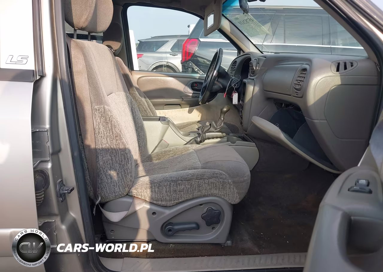 2002 Chevrolet Trailblazer Ls VIN:1GNDS13S922489365 - 5