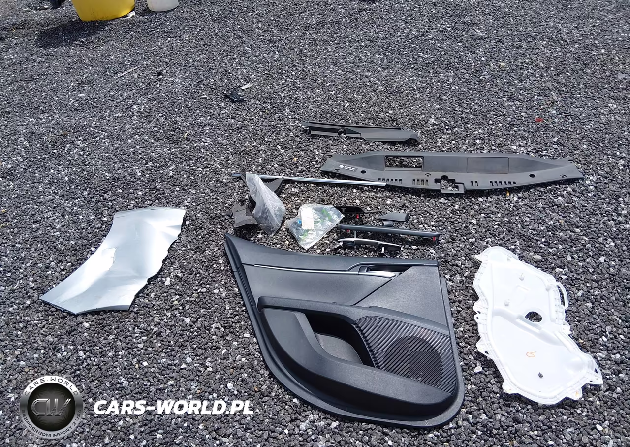 2019 Toyota Camry Le VIN:4T1B11HK6KU849722 - 12