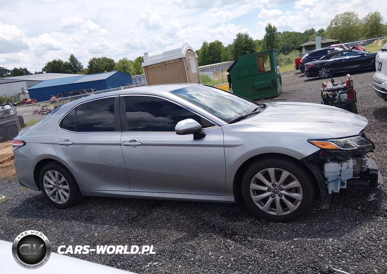 2019 Toyota Camry Le VIN:4T1B11HK6KU849722 - 14