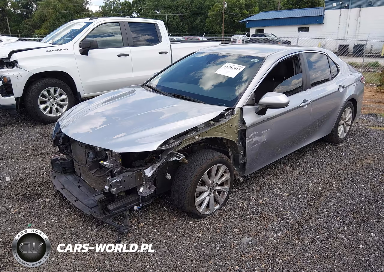 2019 Toyota Camry Le VIN:4T1B11HK6KU849722 - 2