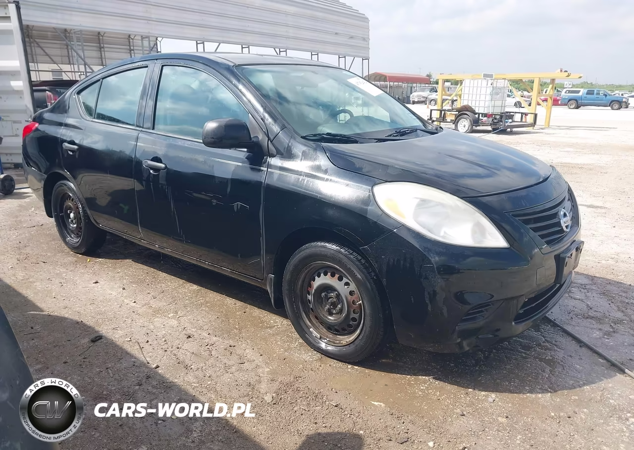 2013 Nissan Versa 1.6 S