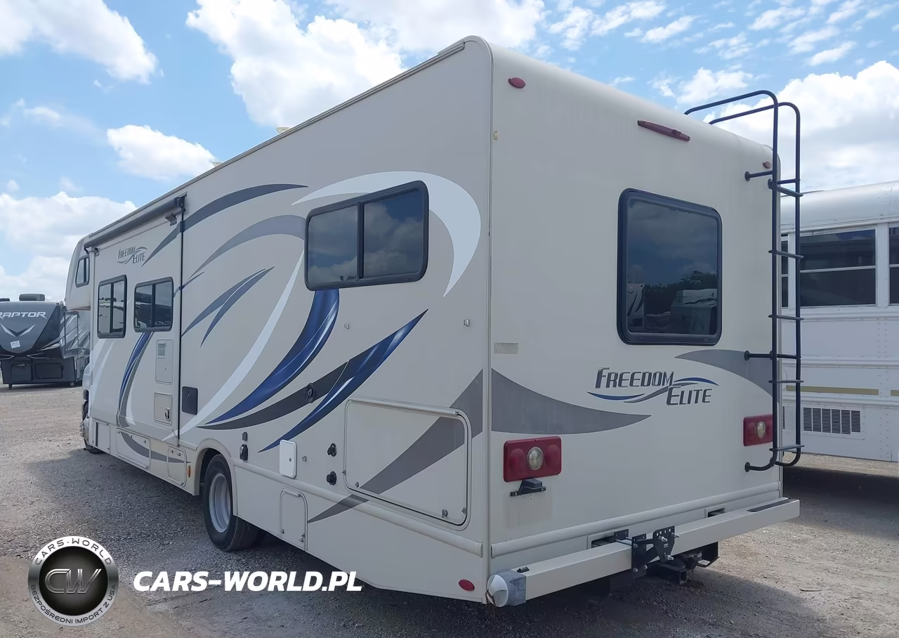 2018 Ford E-450 Cutaway VIN:1FDXE4FS5JDC30770 - 3