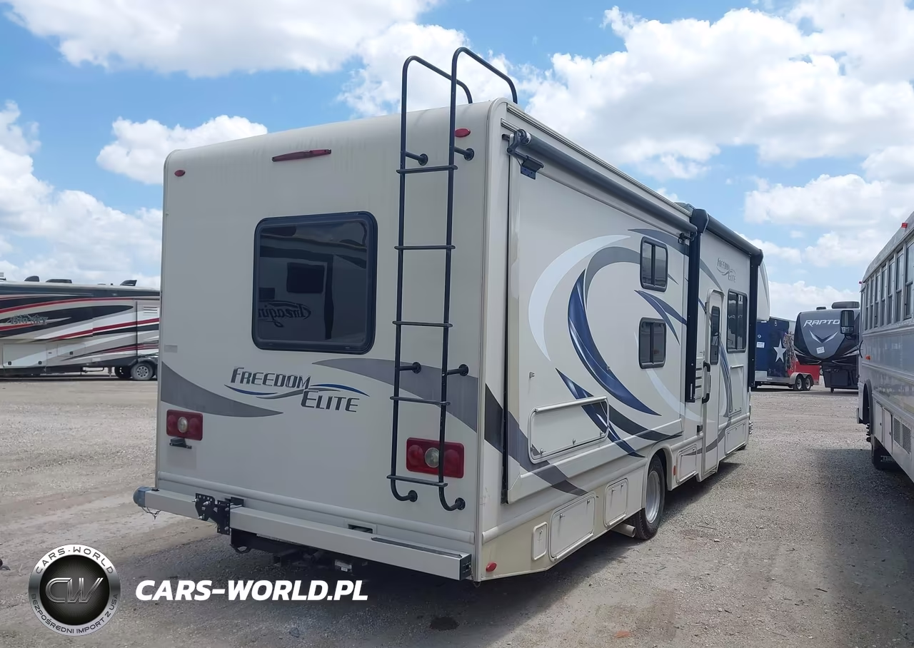 2018 Ford E-450 Cutaway VIN:1FDXE4FS5JDC30770 - 4