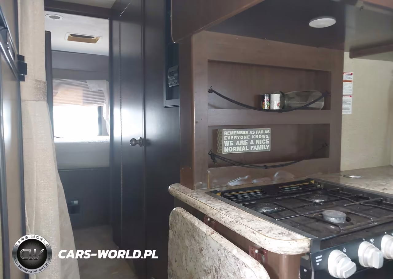 2018 Ford E-450 Cutaway VIN:1FDXE4FS5JDC30770 - 8