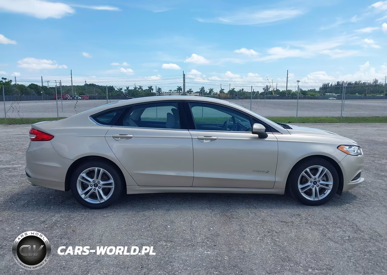 2018 Ford Fusion Hybrid S VIN:3FA6P0UU9JR122754 - 13