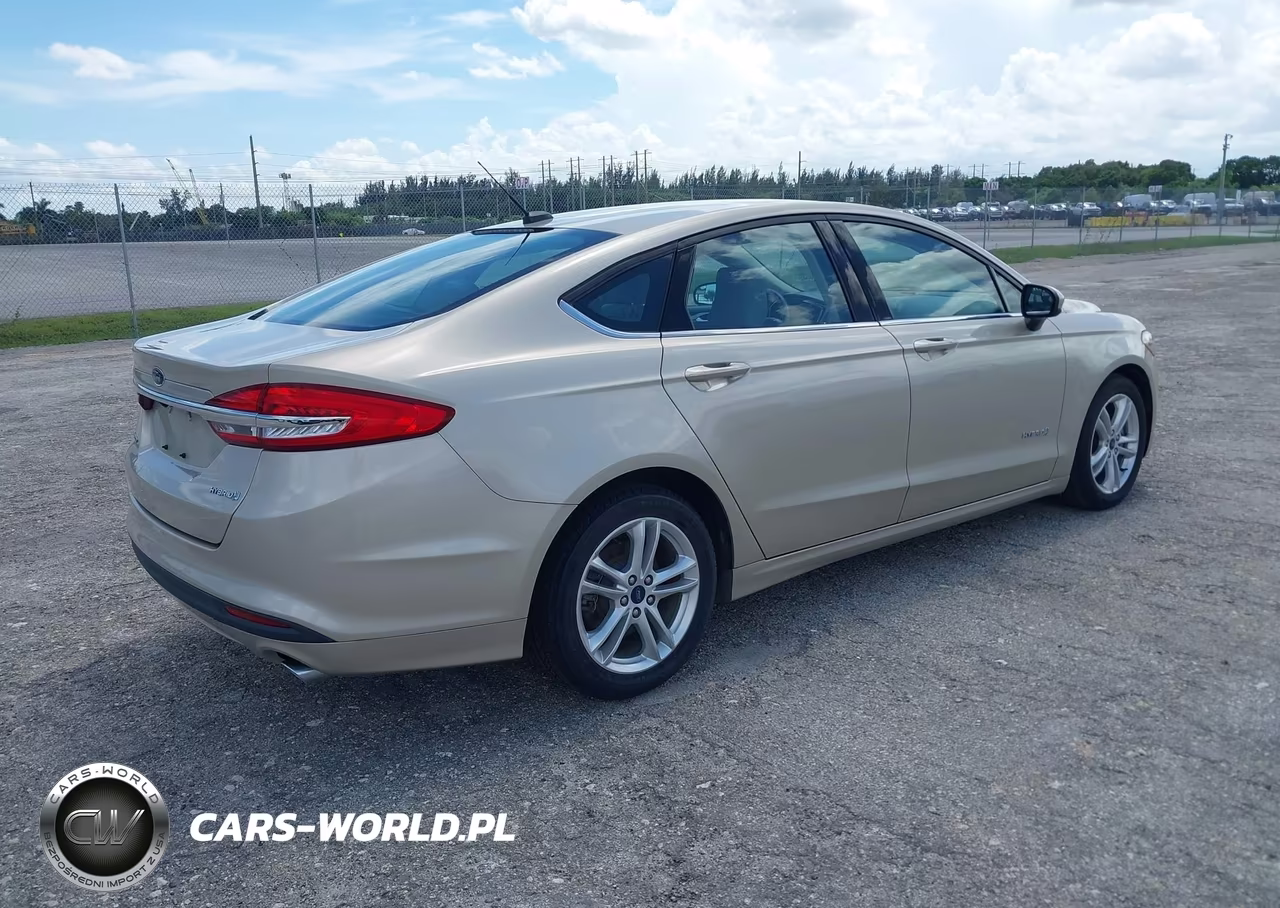 2018 Ford Fusion Hybrid S VIN:3FA6P0UU9JR122754 - 4