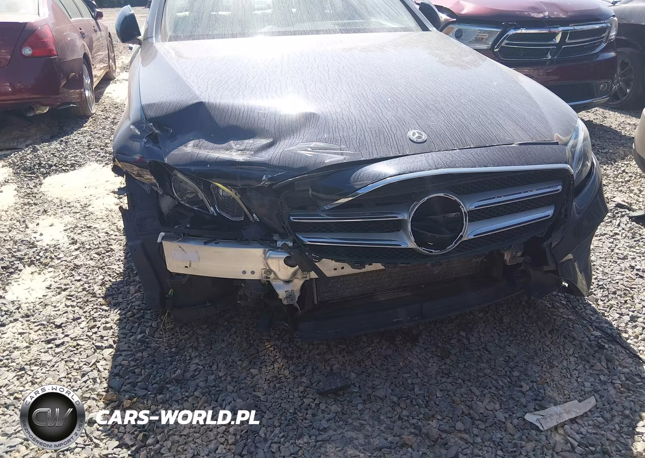 2018 Mercedes-Benz E 300 VIN:WDDZF4JB1JA396311 - 18
