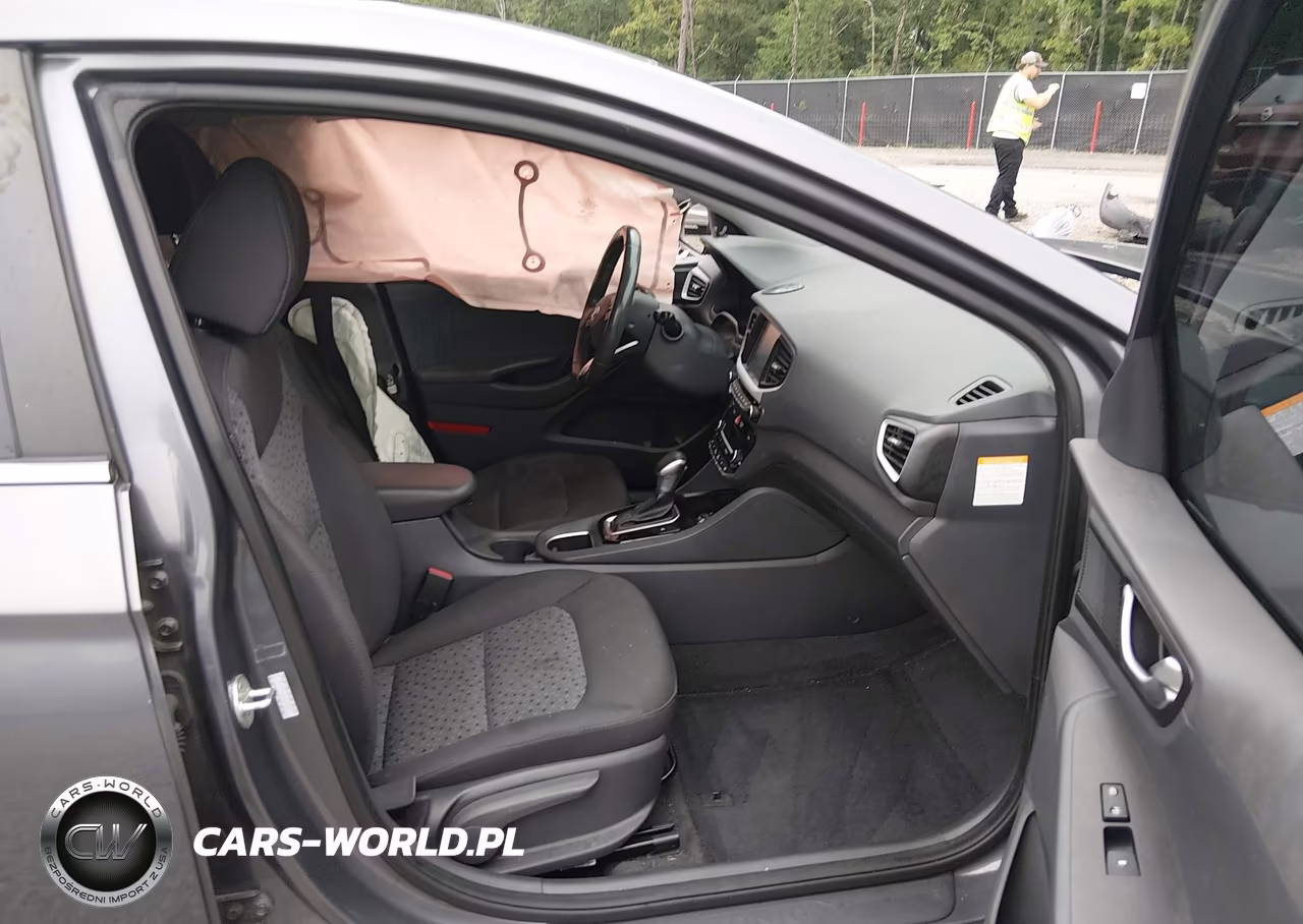 2017 Hyundai Ioniq Hybrid Sel VIN:KMHC75LC8HU021447 - 5