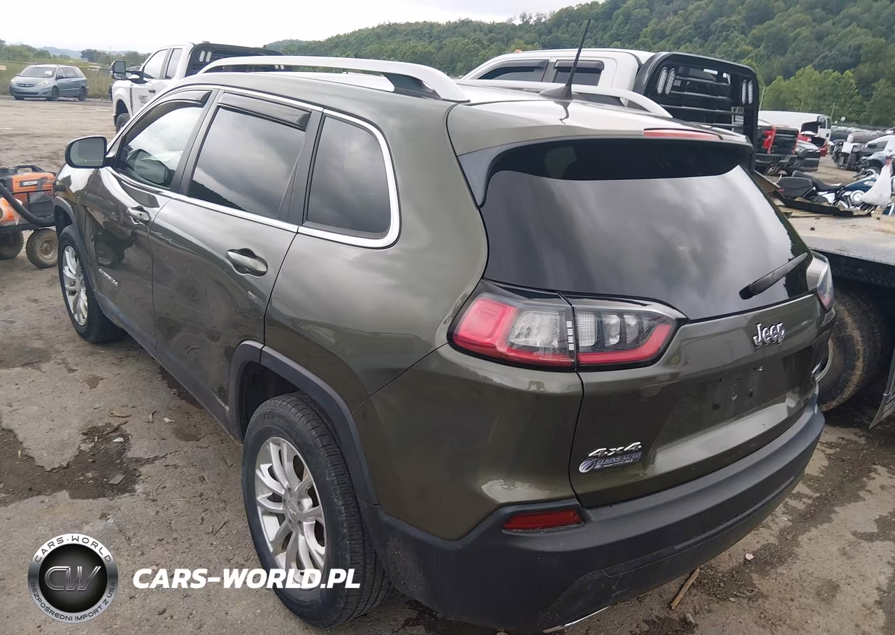 2019 Jeep Cherokee Latitude 4X4 VIN:1C4PJMCX7KD155264 - 3