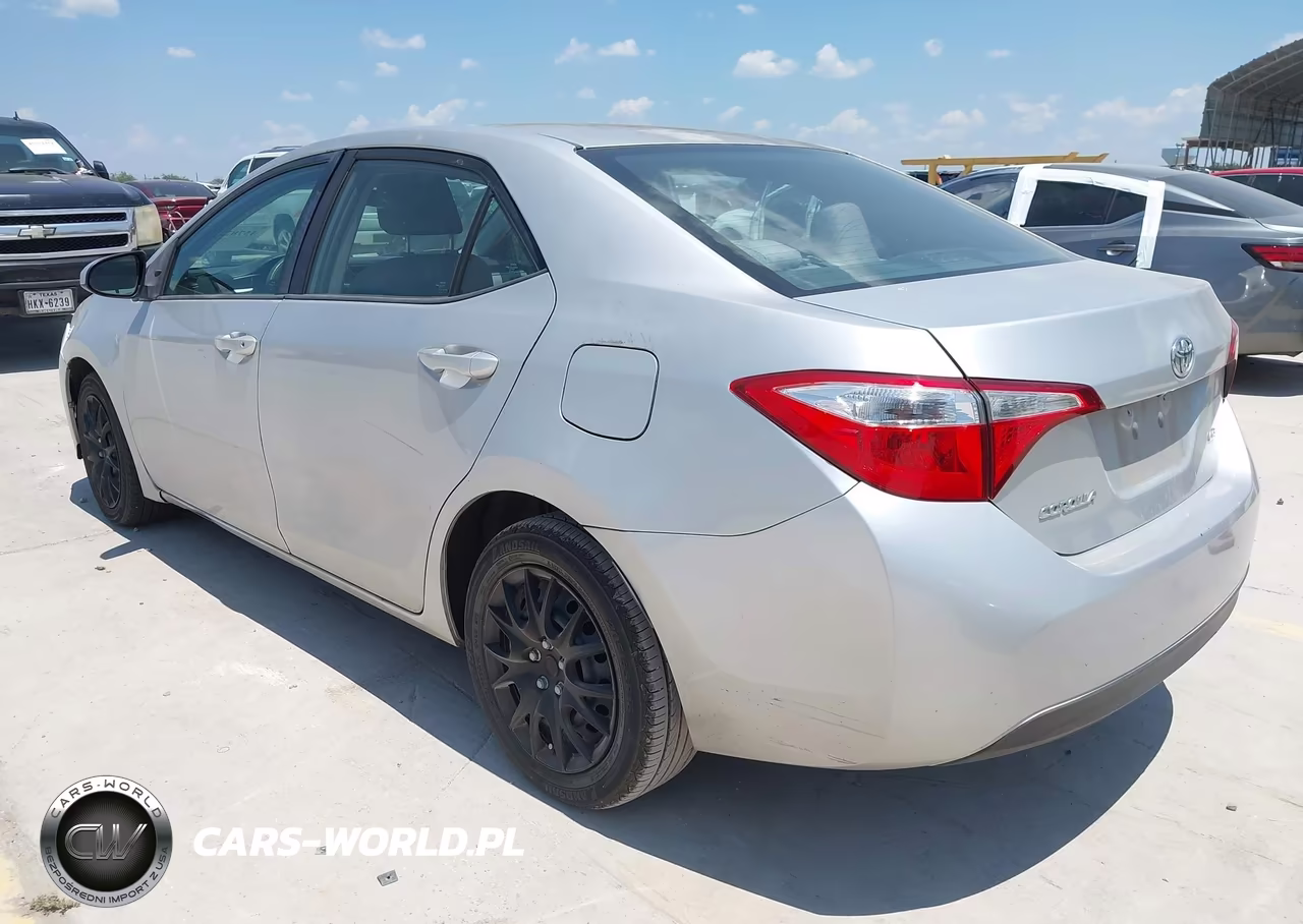 2015 Toyota Corolla Le VIN:5YFBURHE6FP254313 - 3