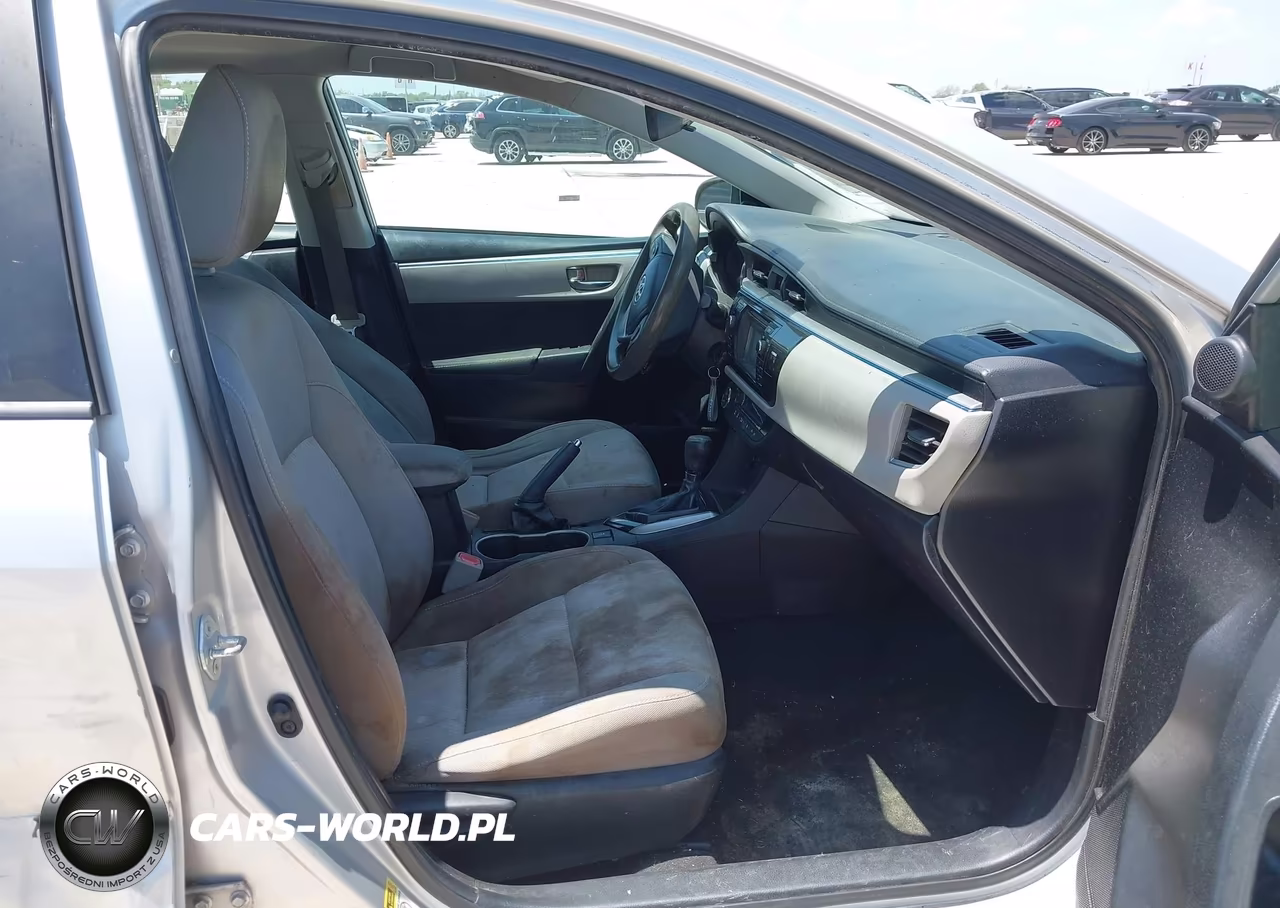 2015 Toyota Corolla Le VIN:5YFBURHE6FP254313 - 5