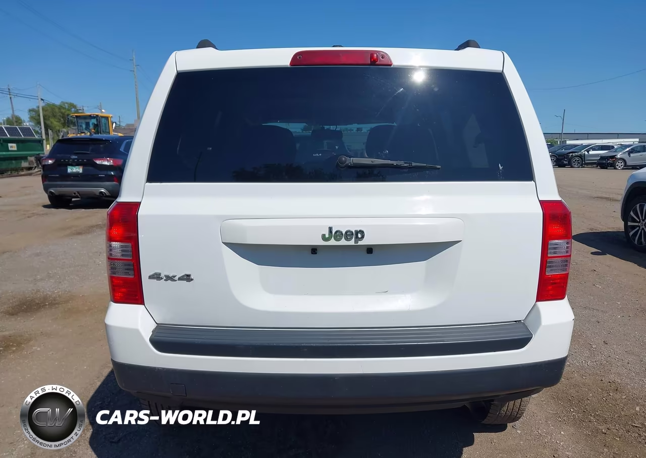 2016 Jeep Patriot Sport VIN:1C4NJRBB5GD534409 - 16