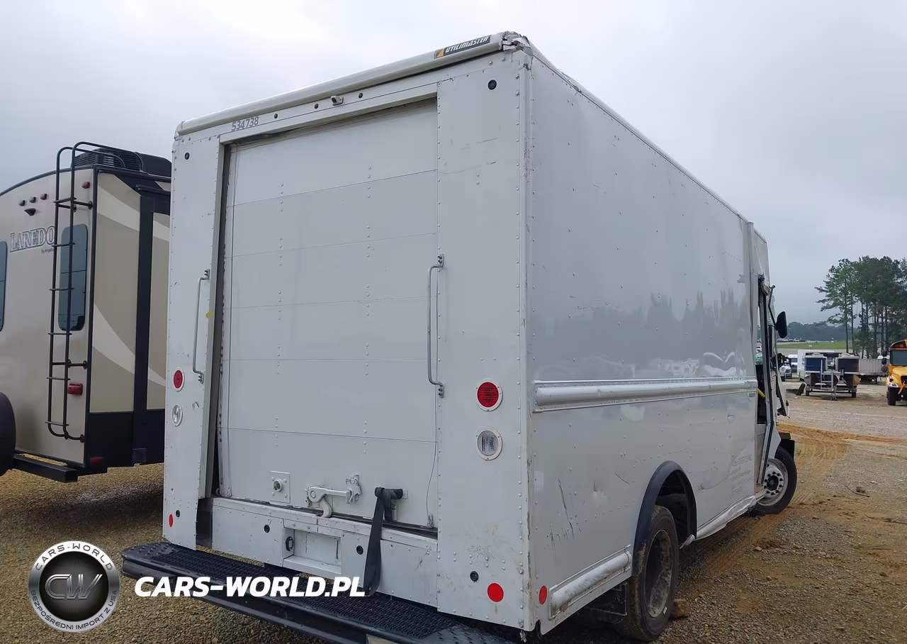 2022 Ford F-59 Commercial Stripped VIN:1F64F5KN7N0A17619 - 4