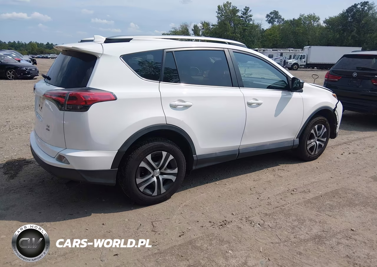 2017 Toyota Rav4 Le VIN:2T3BFREV2HW633235 - 4
