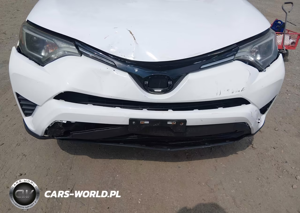 2017 Toyota Rav4 Le VIN:2T3BFREV2HW633235 - 6