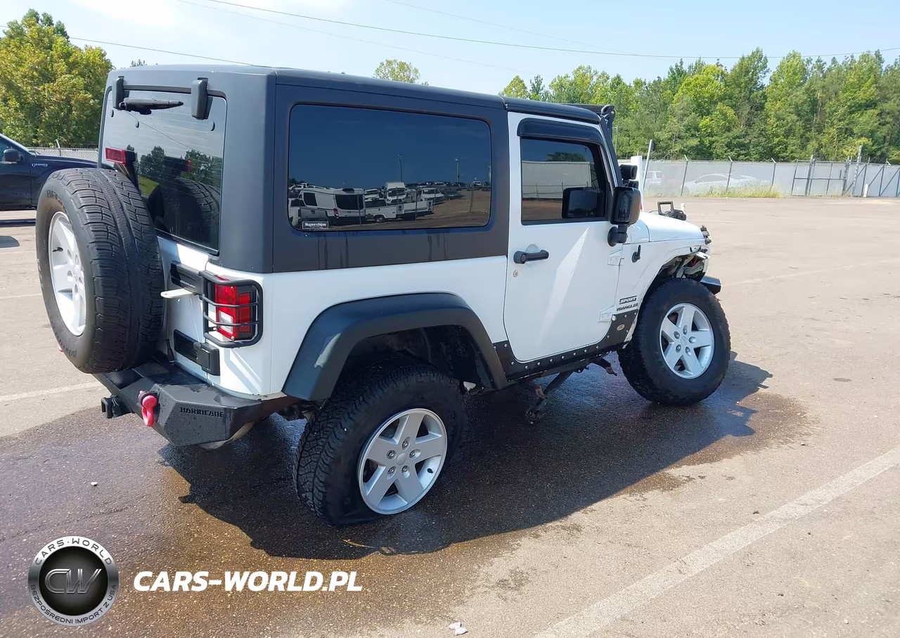 2015 Jeep Wrangler Sport VIN:1C4AJWAGXFL593146 - 4
