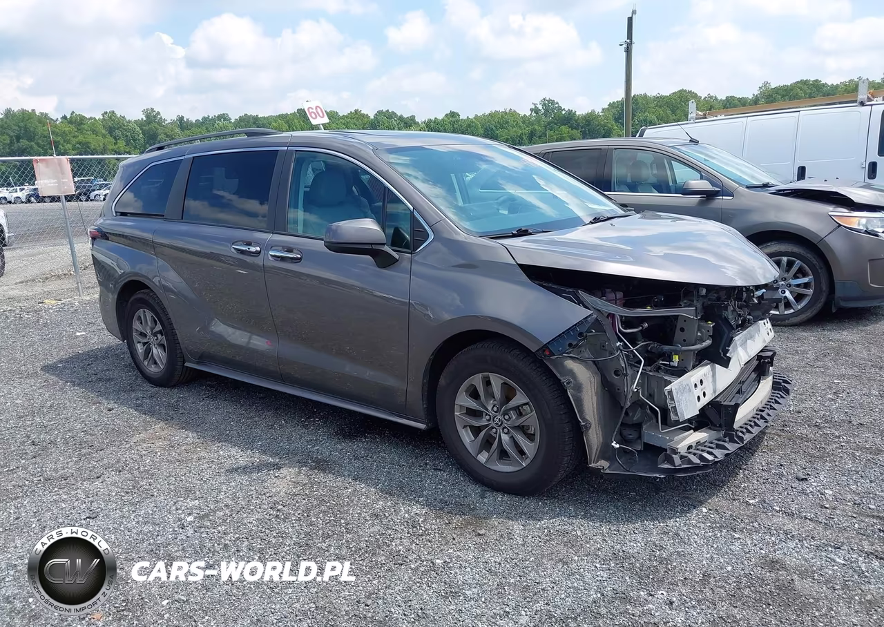 2024 Toyota Sienna Xle