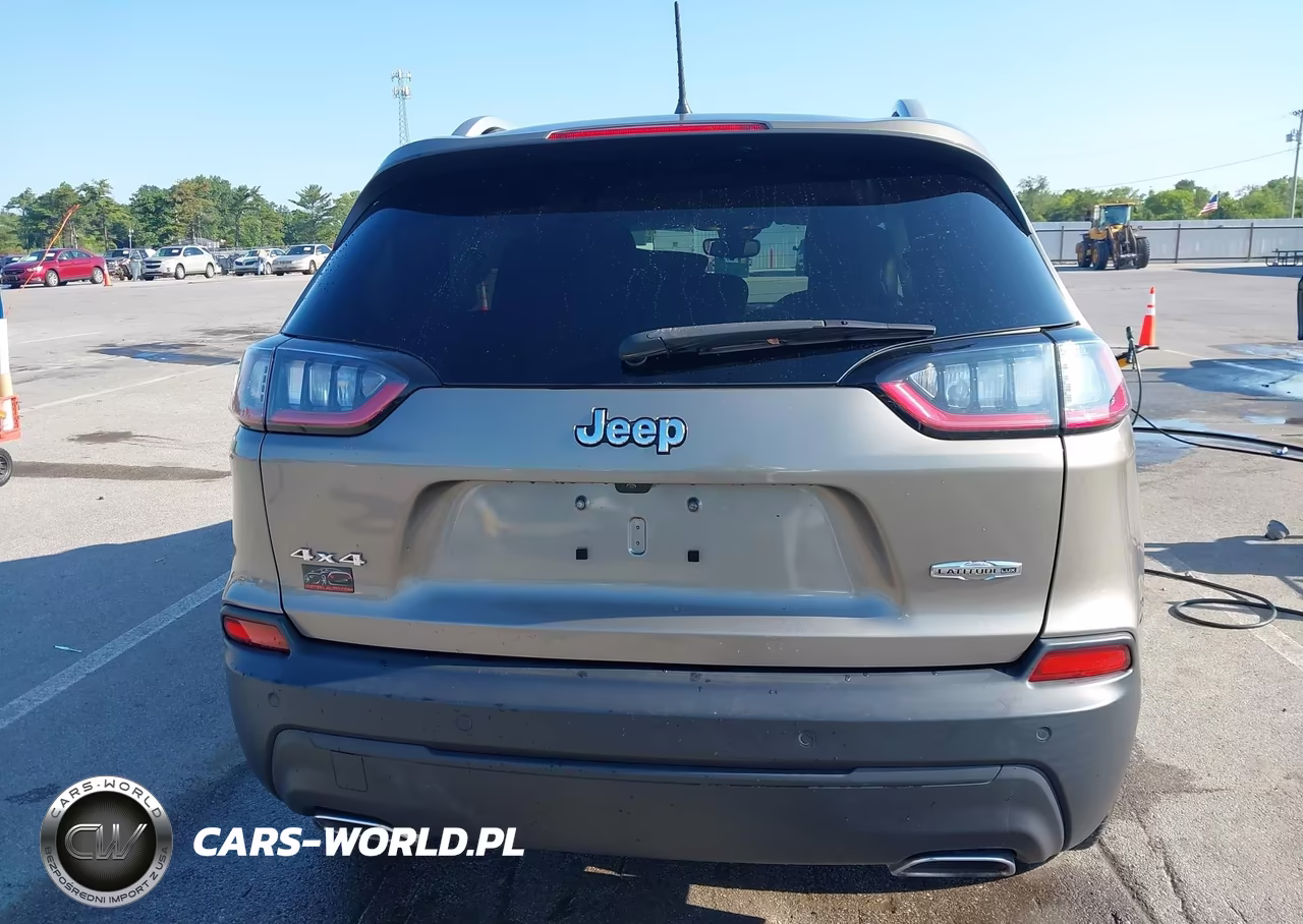 2021 Jeep Cherokee Latitude Lux 4X4 VIN:1C4PJMMX3MD185685 - 16