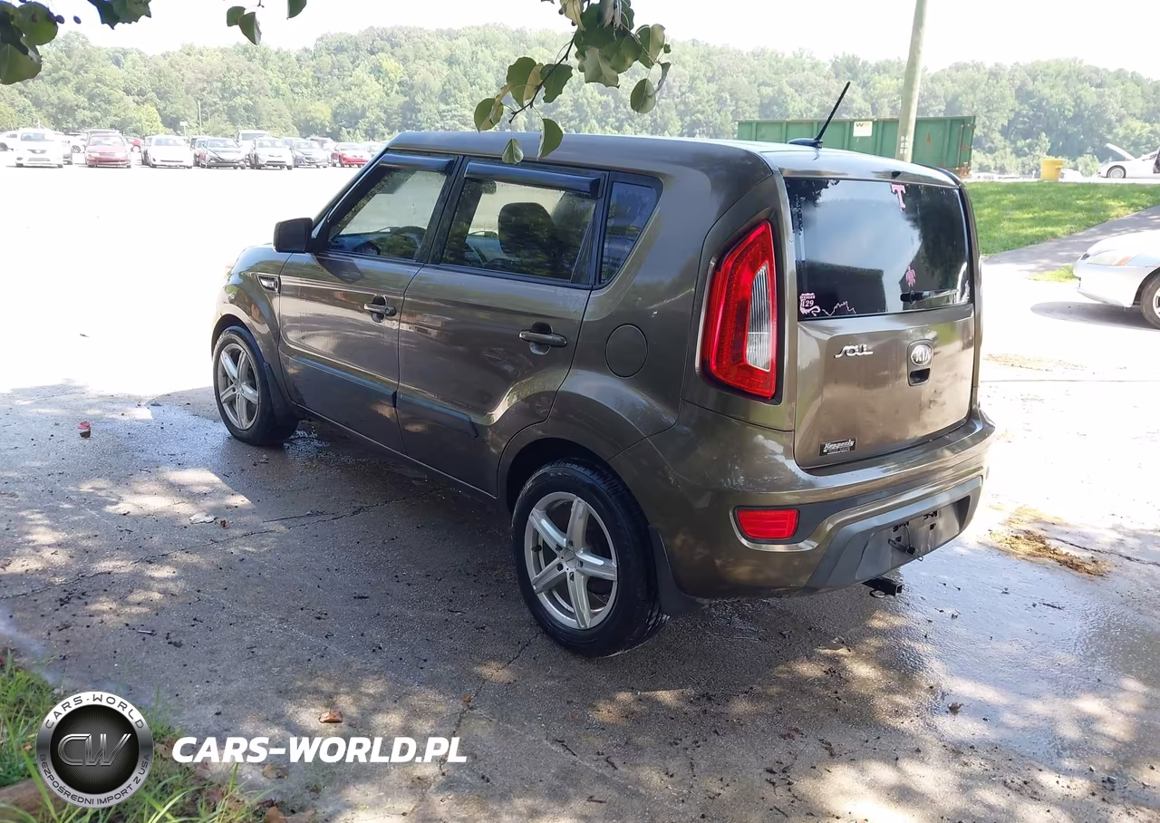 2013 Kia Soul VIN:KNDJT2A51D7499552 - 3