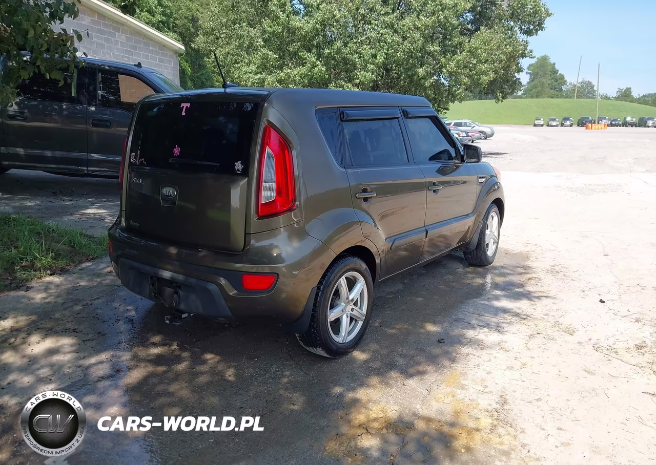2013 Kia Soul VIN:KNDJT2A51D7499552 - 4
