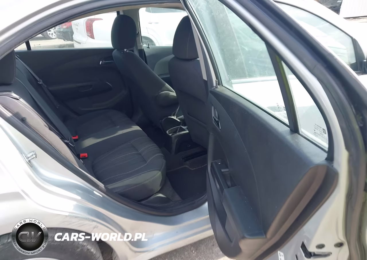 2018 Chevrolet Sonic Lt VIN:1G1JD5SH1J4115508 - 8