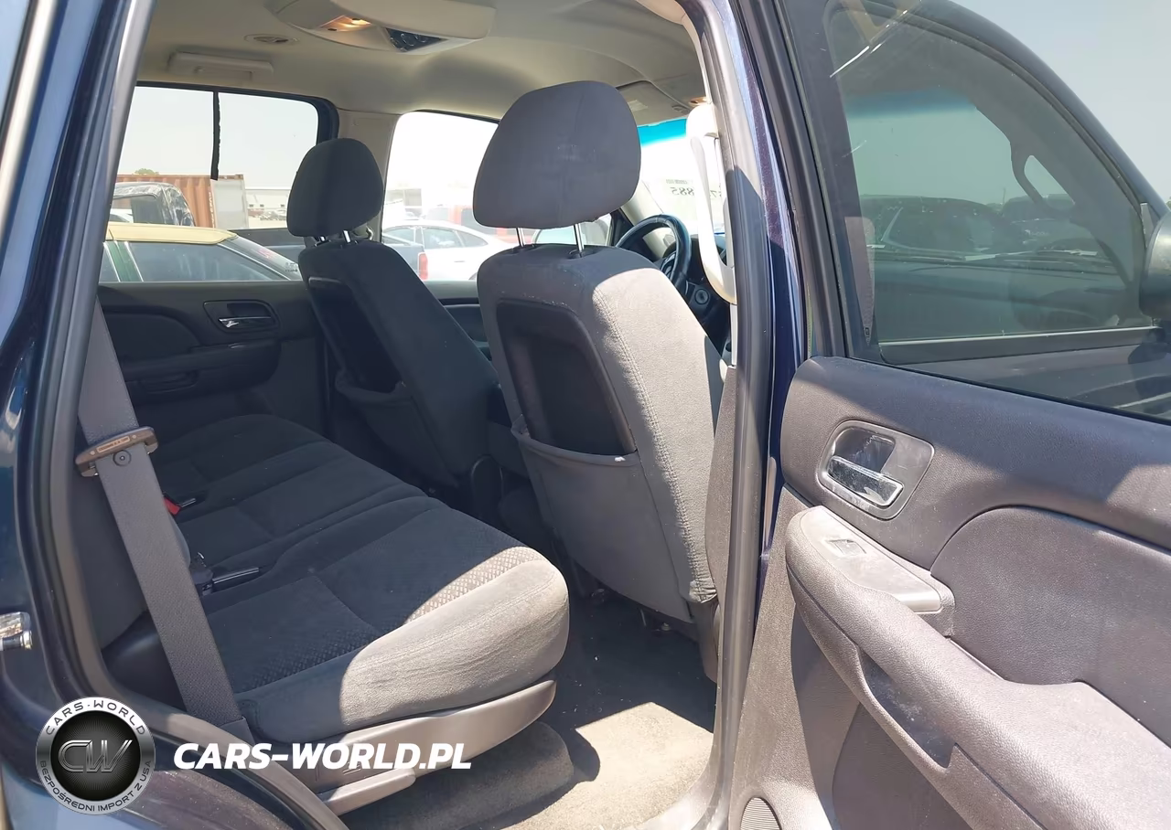 2007 Chevrolet Tahoe Ls VIN:1GNFC13C57R372850 - 8