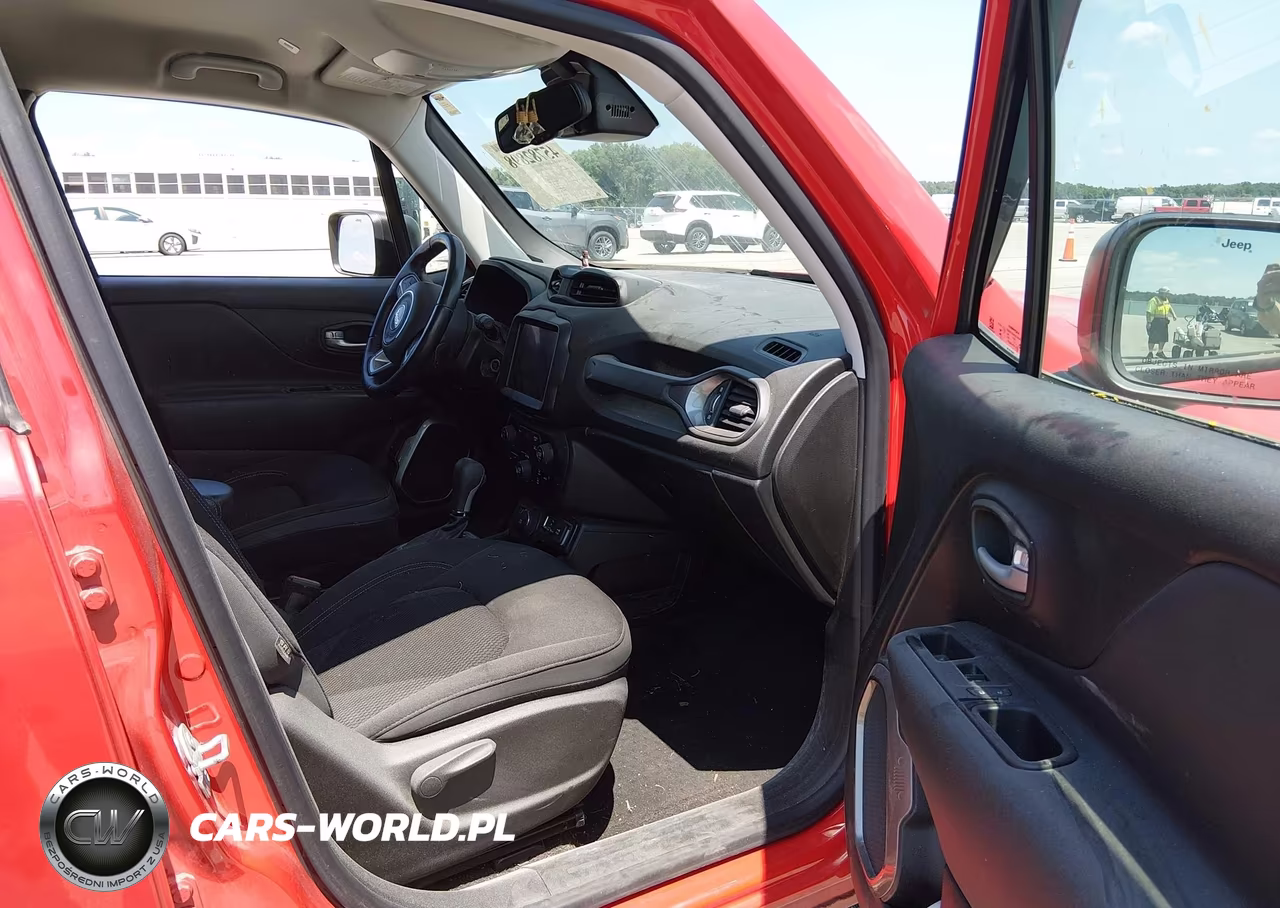 2023 Jeep Renegade Latitude 4X4 VIN:ZACNJDB19PPP54385 - 5