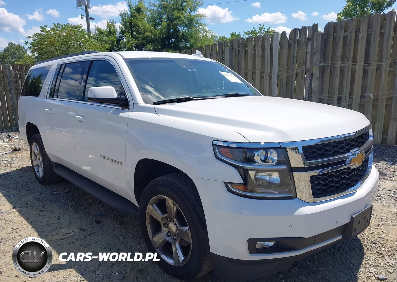 2017 Chevrolet Suburban Lt – zdjęcie 1 z 16