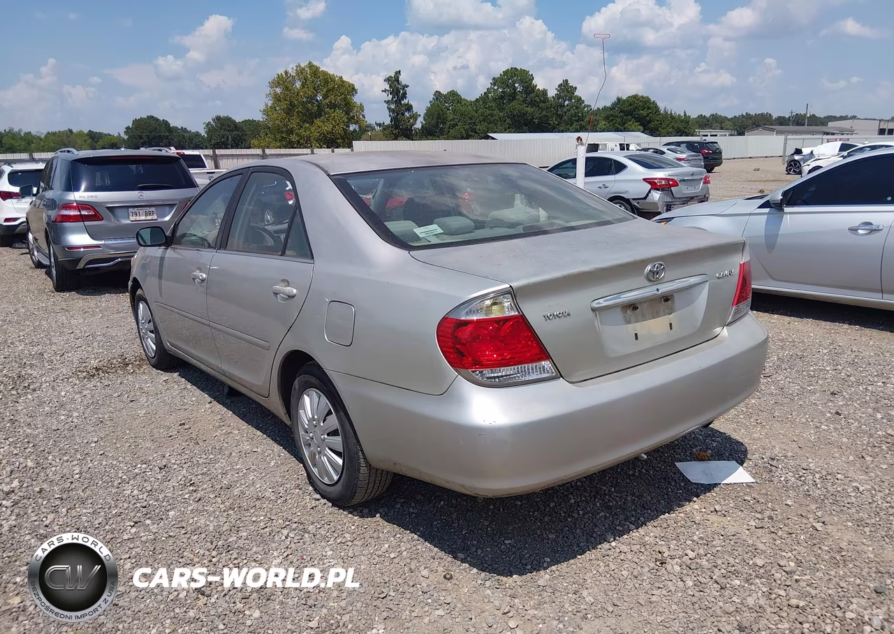 2005 Toyota Camry Std VIN:JTDBE32K153006048 - 3