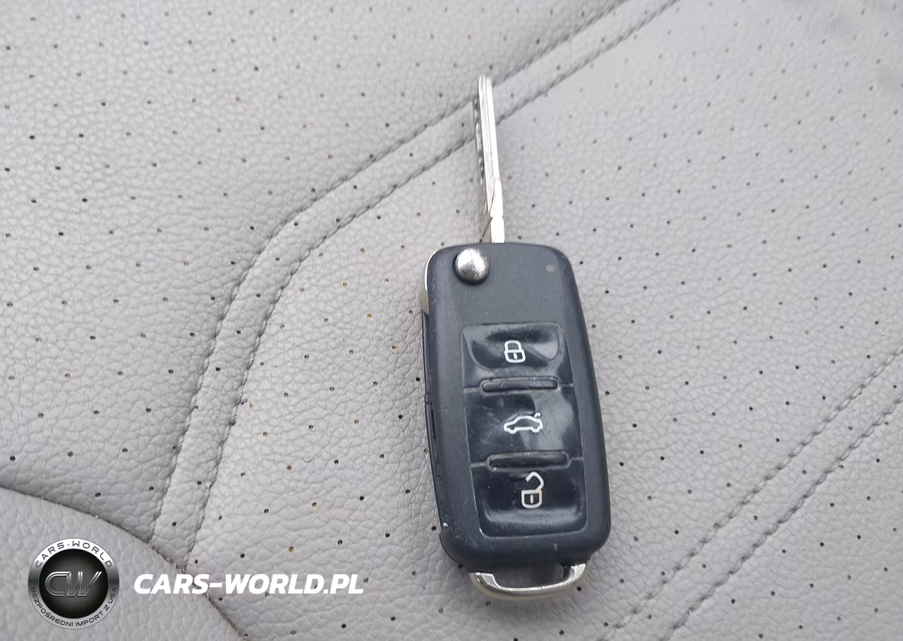 2012 Volkswagen Passat 2.5L Se VIN:1VWBP7A37CC028612 - 11
