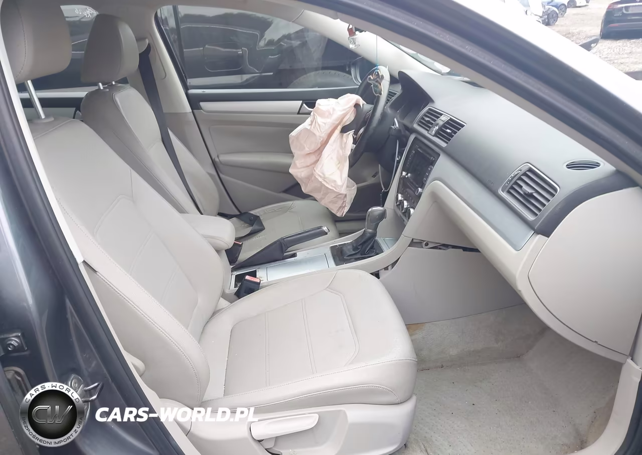 2012 Volkswagen Passat 2.5L Se VIN:1VWBP7A37CC028612 - 5