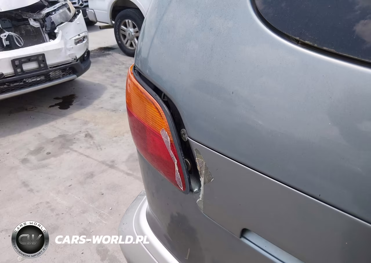 2000 Toyota Sienna Xle VIN:4T3ZF13CXYU173999 - 6