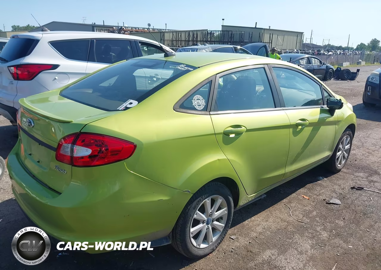 2013 Ford Fiesta Se VIN:3FADP4BJ9DM158694 - 4
