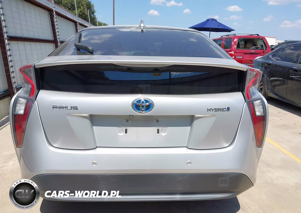 2018 Toyota Prius VIN:JTDKARFU9J3550222 - 17
