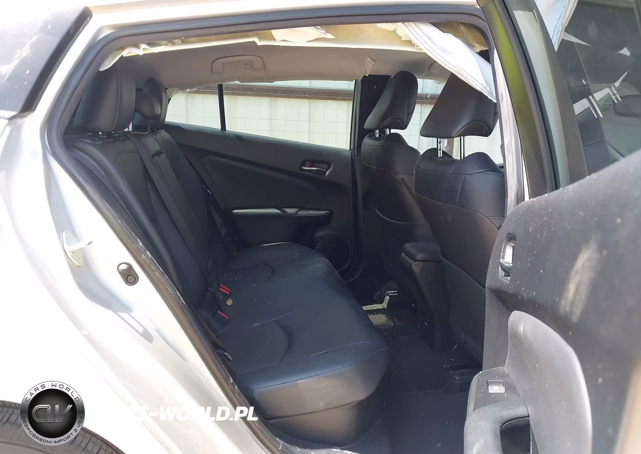 2018 Toyota Prius VIN:JTDKARFU9J3550222 - 8