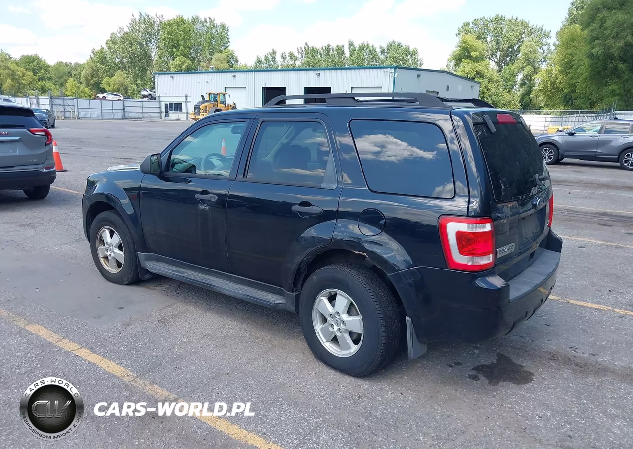 2010 Ford Escape Xlt VIN:1FMCU9DG8AKC97744 - 3