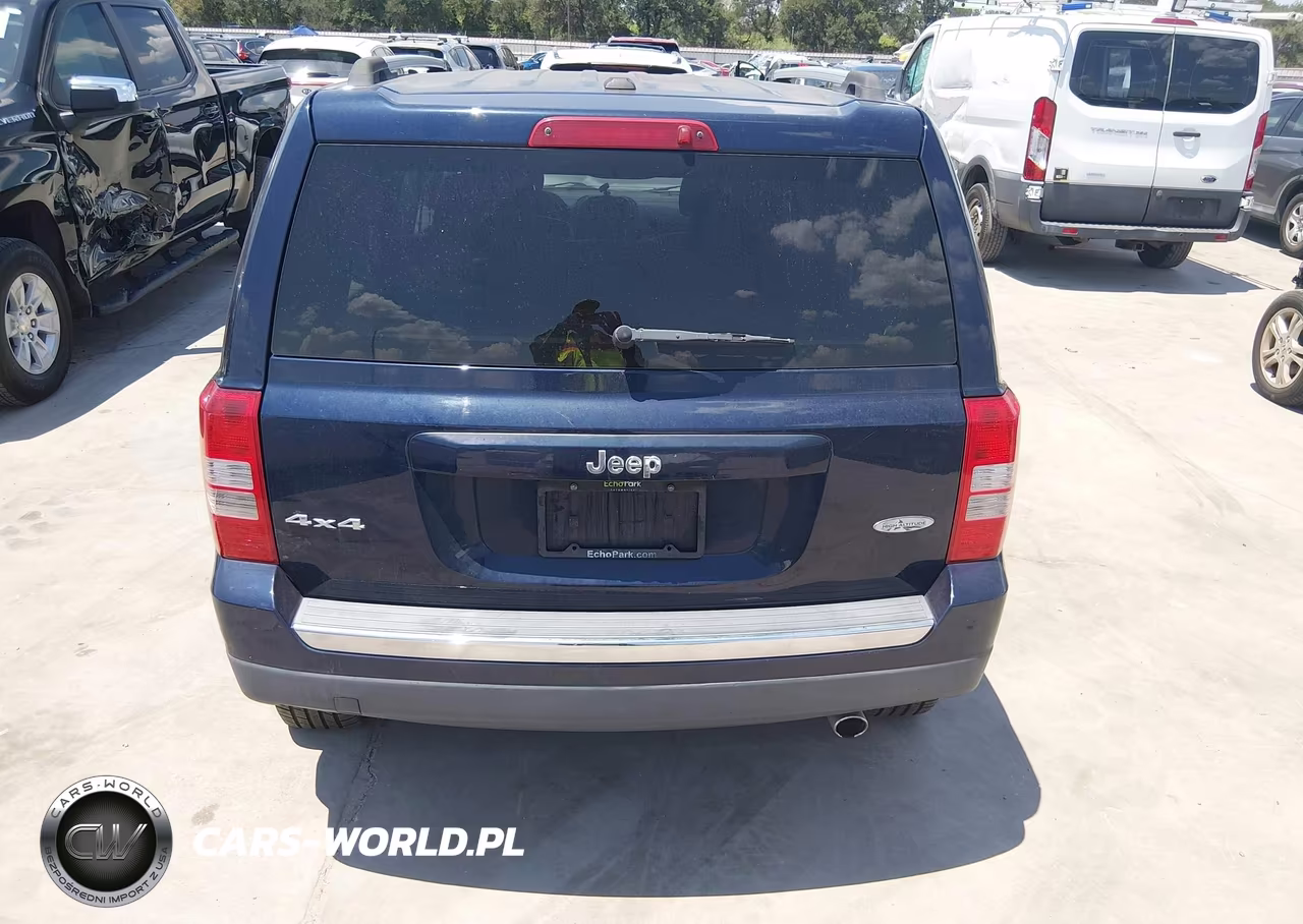 2016 Jeep Patriot High Altitude Edition VIN:1C4NJRFBXGD639361 - 16