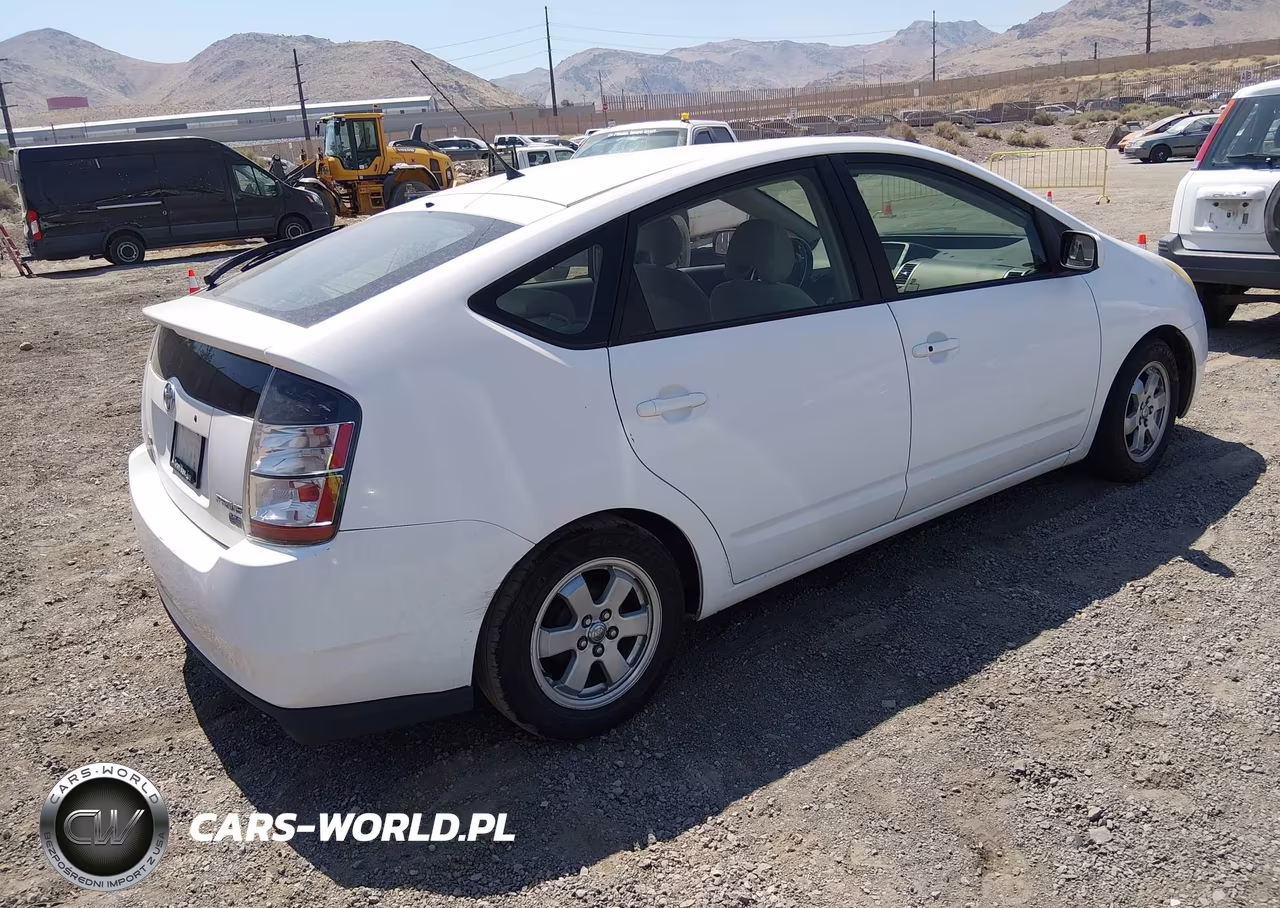 2004 Toyota Prius VIN:JTDKB22U040003971 - 4