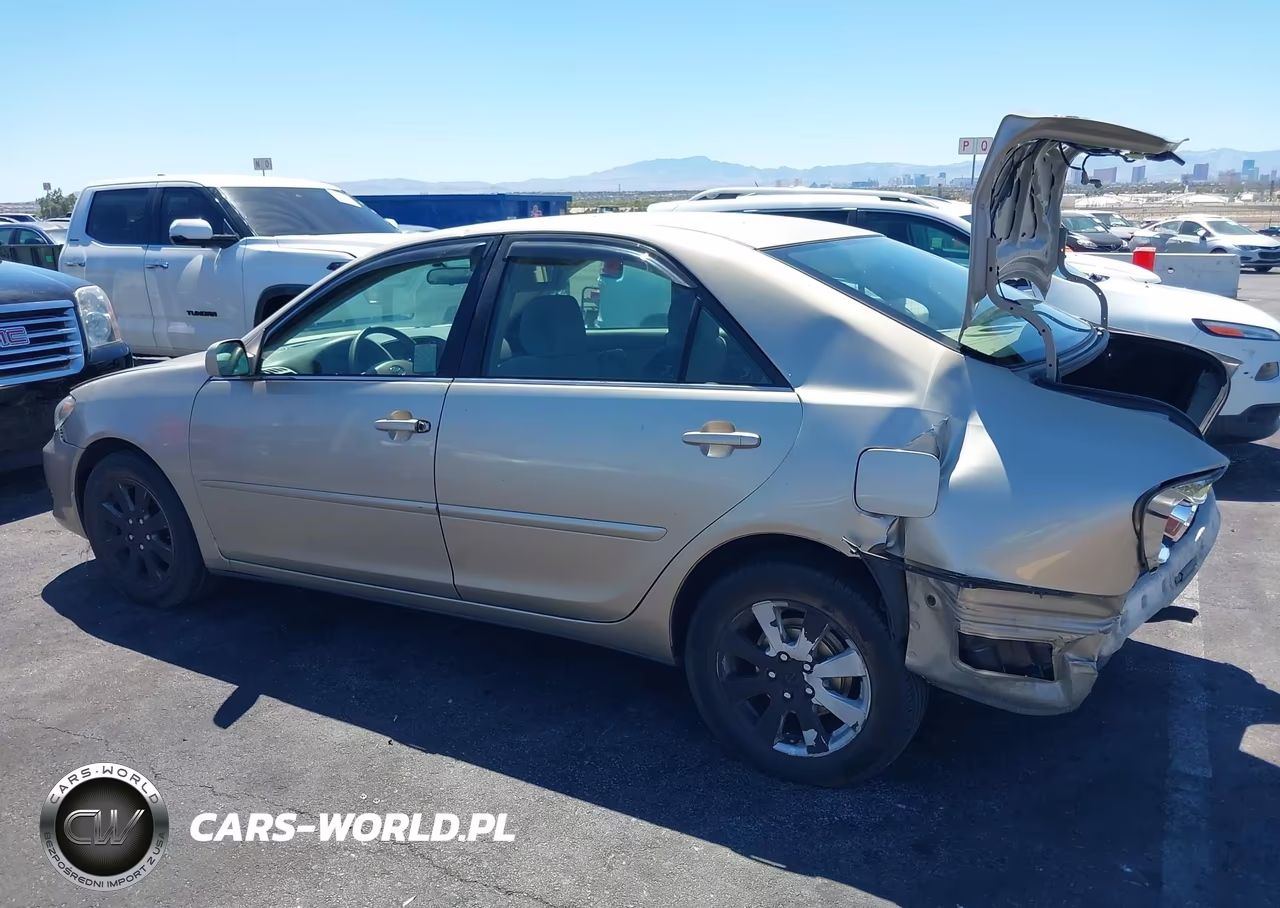 2005 Toyota Camry Le VIN:4T1BE32K55U057378 - 14