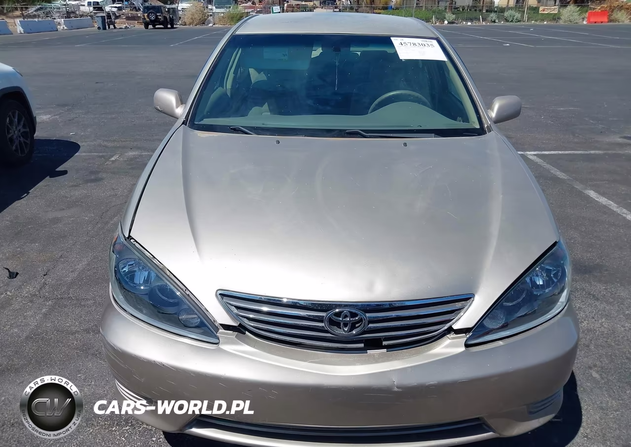2005 Toyota Camry Le VIN:4T1BE32K55U057378 - 15