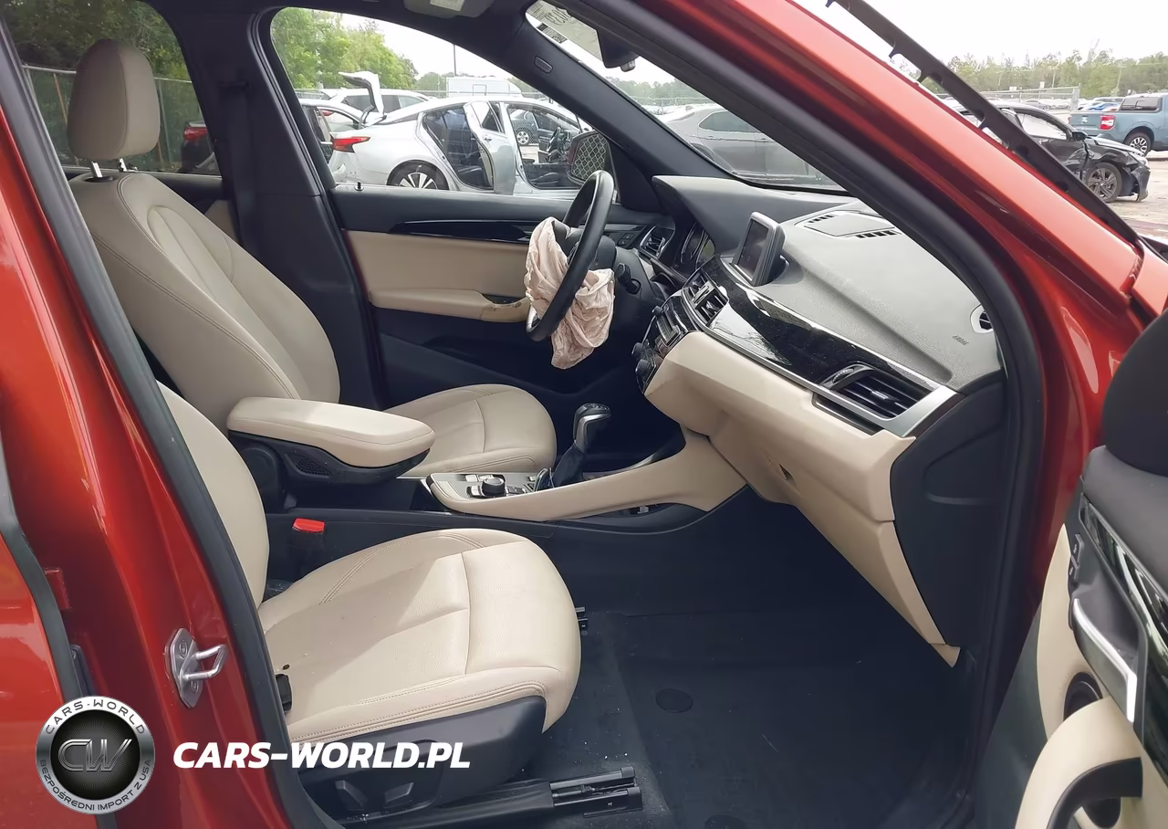 2018 BMW X1 Sdrive28I VIN:WBXHU7C35J3F04247 - 5