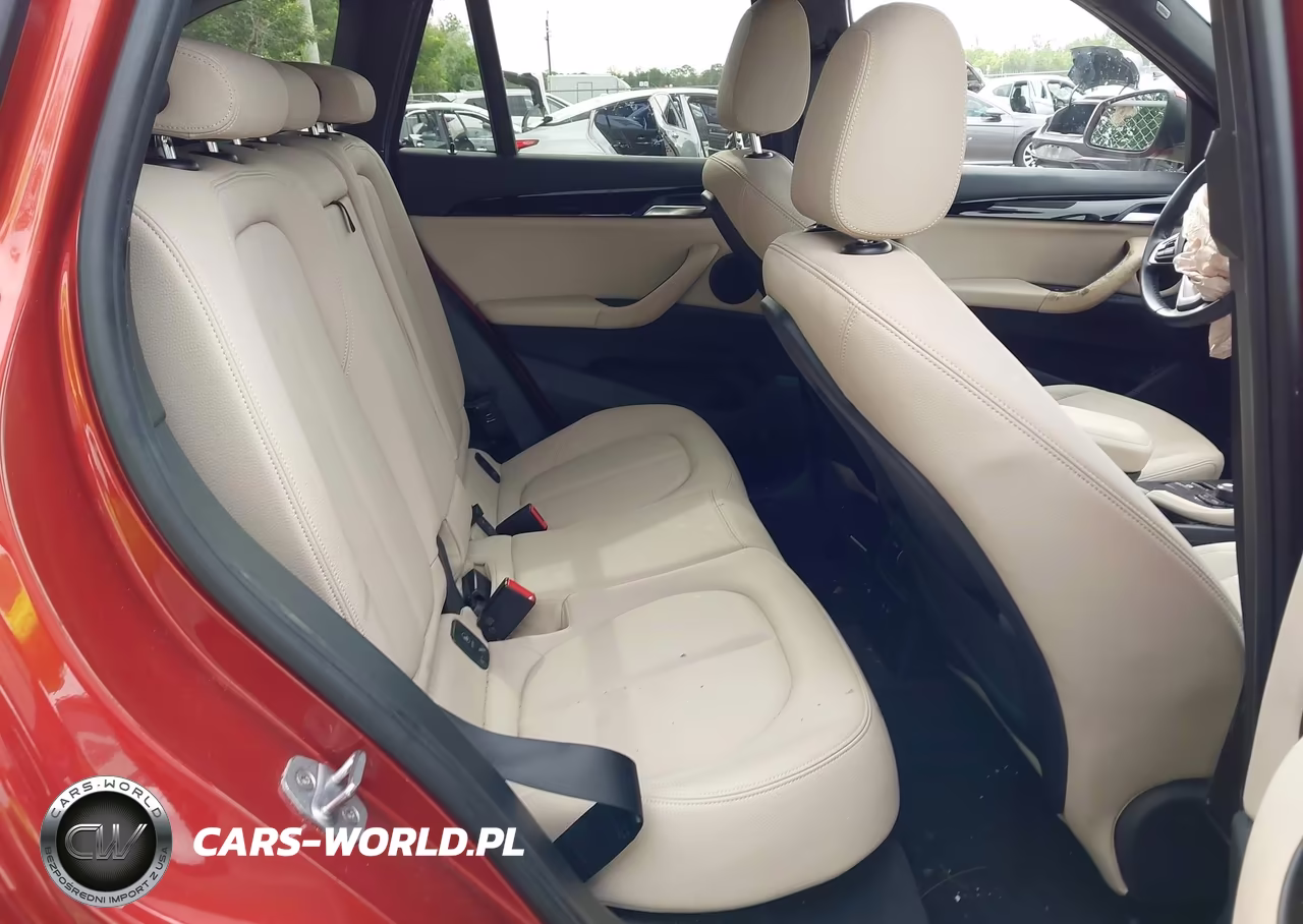 2018 BMW X1 Sdrive28I VIN:WBXHU7C35J3F04247 - 8