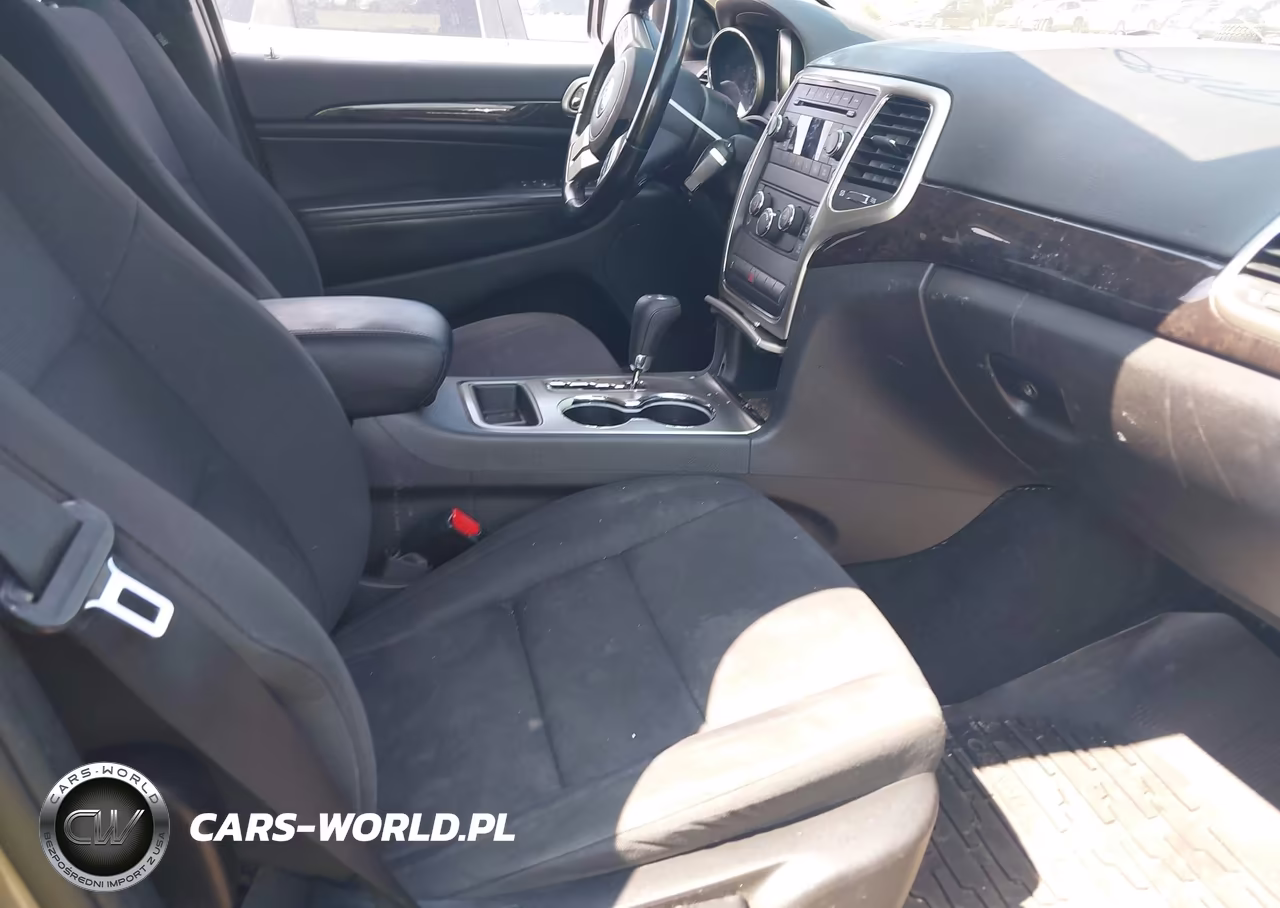 2012 Jeep Grand Cherokee Laredo VIN:1C4RJFAG6CC303953 - 5